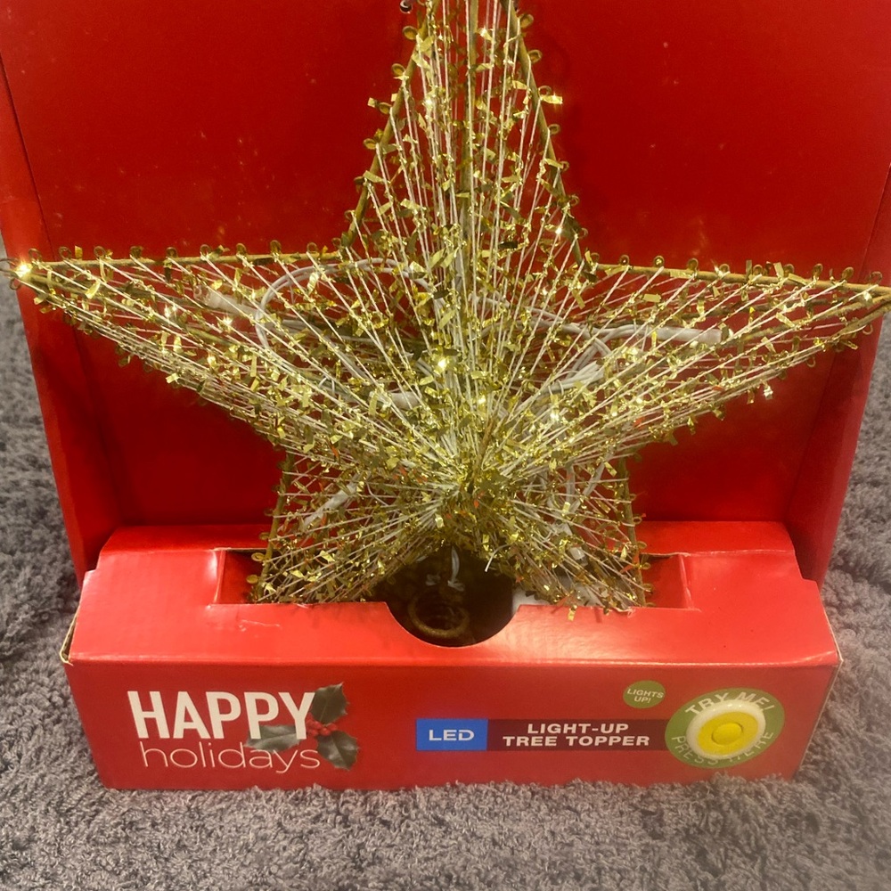 Gold LED Light-Up Star Tree Topper - Picture 2 of 6